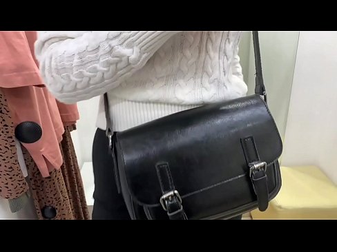 ❤️ Pampublikong masturbesyon ng batang asong si FeralBerry na may dildo sa fitting room ☑ super sex sa tl.com-porn-mz.ru ❌❤