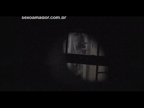 ❤️ Si Blondie ay lihim na nakunan ng video ng isang voyeur ng kapitbahayan na nakatago sa likod ng mga guwang na brick ☑ super sex sa tl.com-porn-mz.ru ❌❤